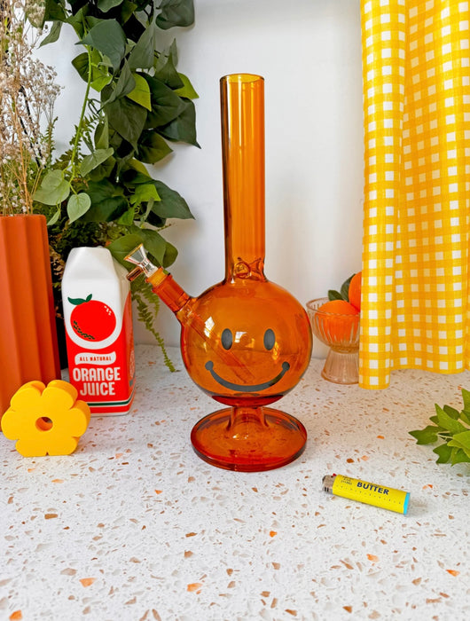 BURNING LOVE XL Smiley Bong