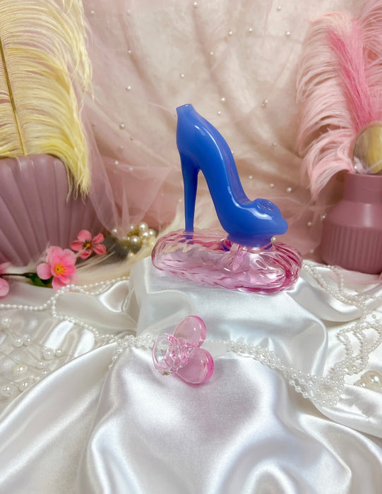 BURNING LOVE The Glass Slipper Bong