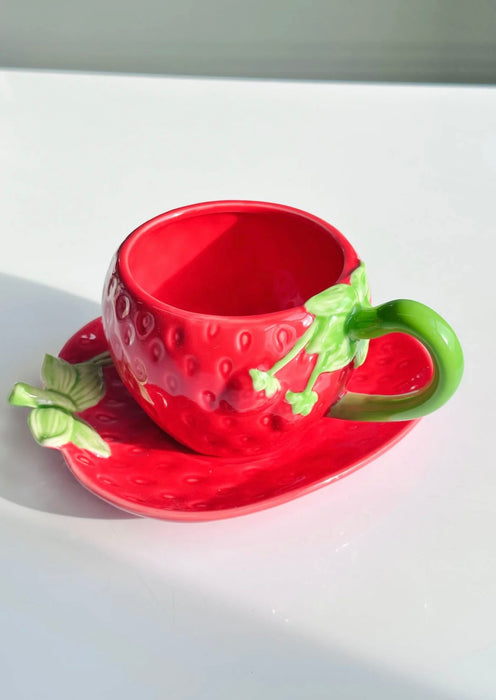 CANNA STYLE STRAWBERRY CUP & SAUCER SET