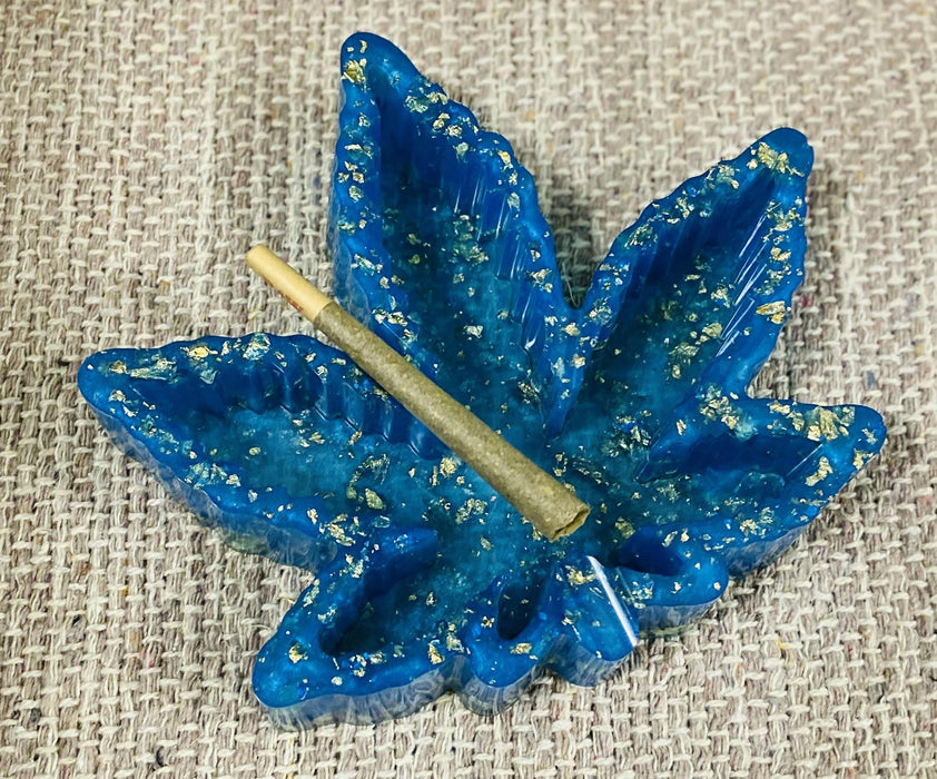 Soleil Bris Large Sky Blue with Gold Speckled Hand Made Resin PotLeaf Ashtray
