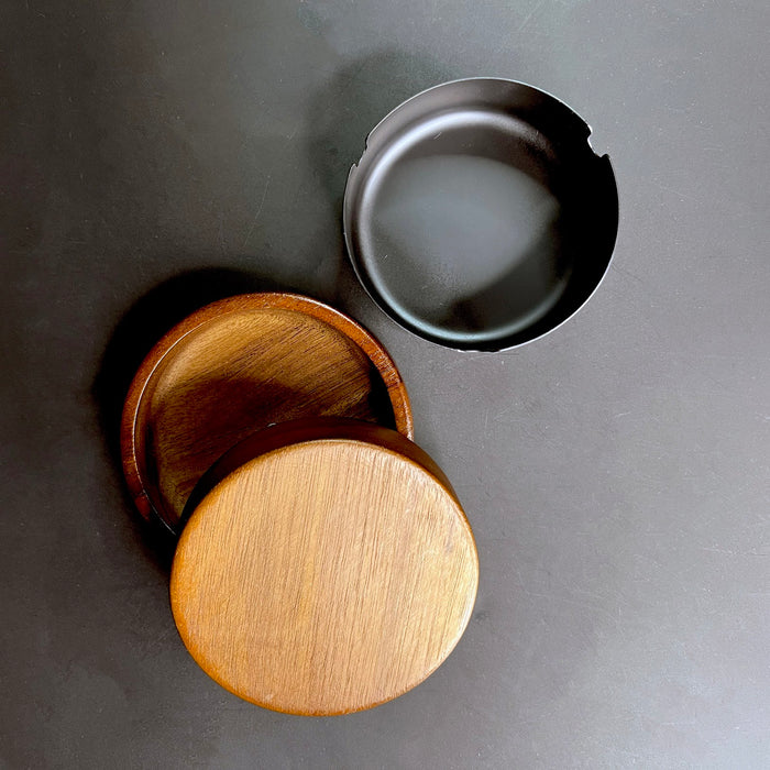 Haus of Topper Objects Wood Hideaway matte black ashtray
