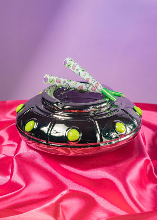 Canna Style UFO ASHTRAY (glow in the dark)
