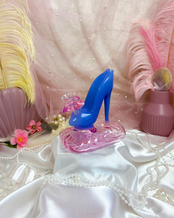 BURNING LOVE The Glass Slipper Bong