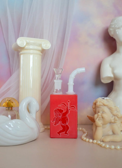 BURNING LOVE Cherub Bong