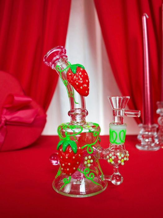 BURNING LOVE Glow In The Dark 3D Strawberry Bong