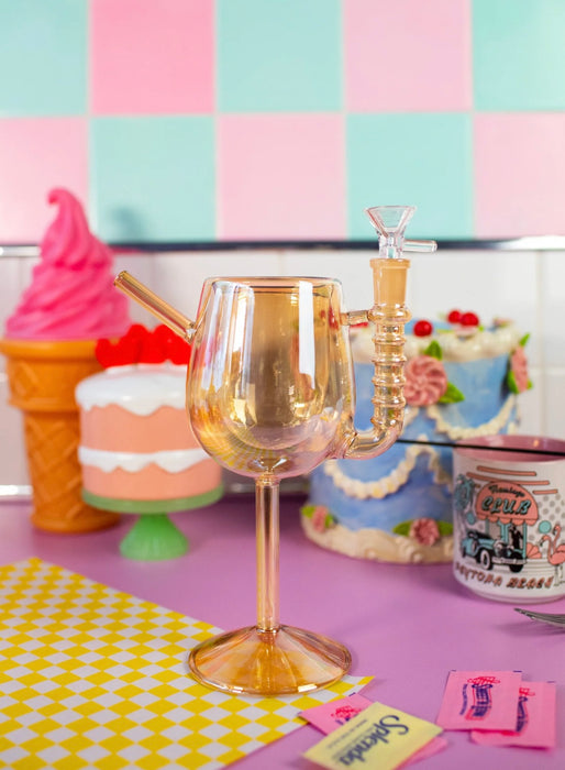 BURNING LOVE Wine Glass Bong