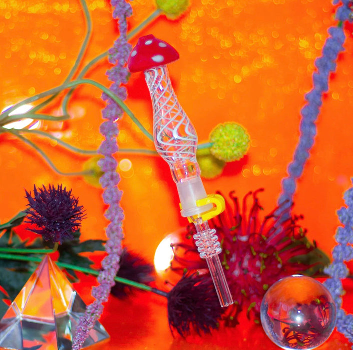 BURNING LOVE Mushroom Dab Straw - Red