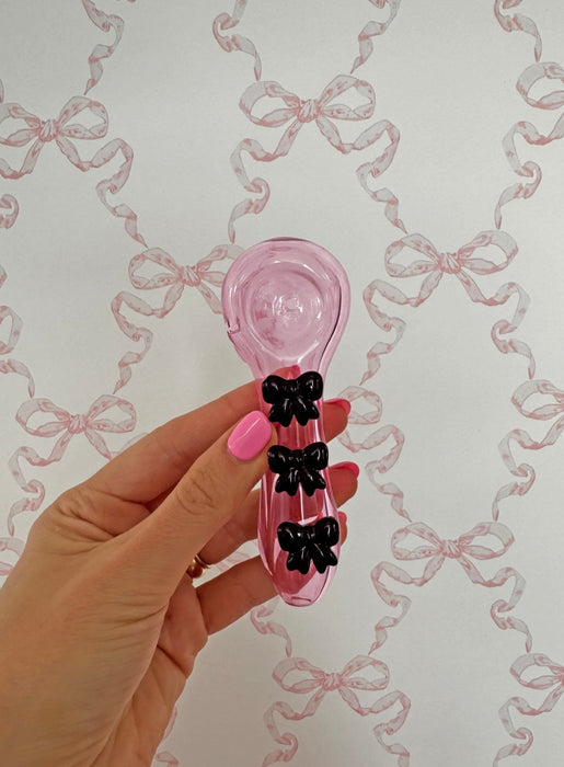 BURNING LOVE Coquette Bow Pipe