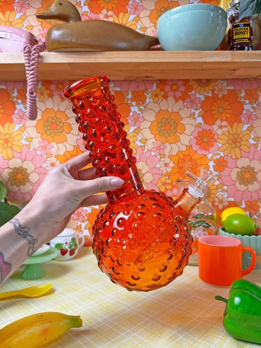 BURNING LOVE HOBNAIL BONG