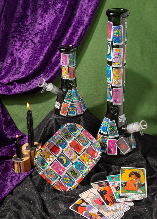 CANNA STYLE TAROT CARD BONG 16"
