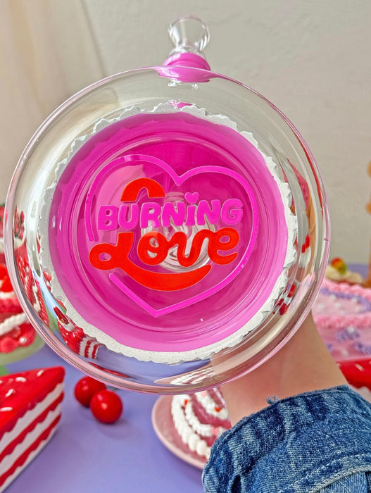 BURNING LOVE Birthday Cake Bong