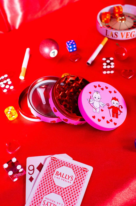 BURNING LOVE XL Kewpie Grinder