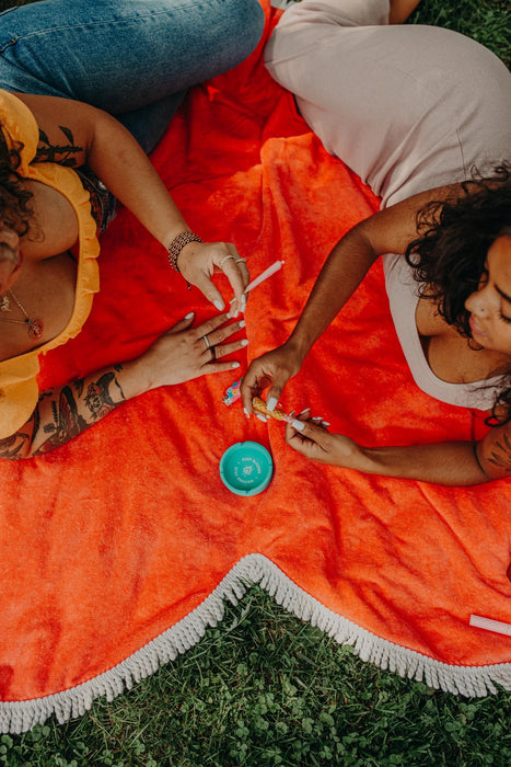 JANEYS Keep Blazing, Stay Amazing Teal Silicone Ashtray