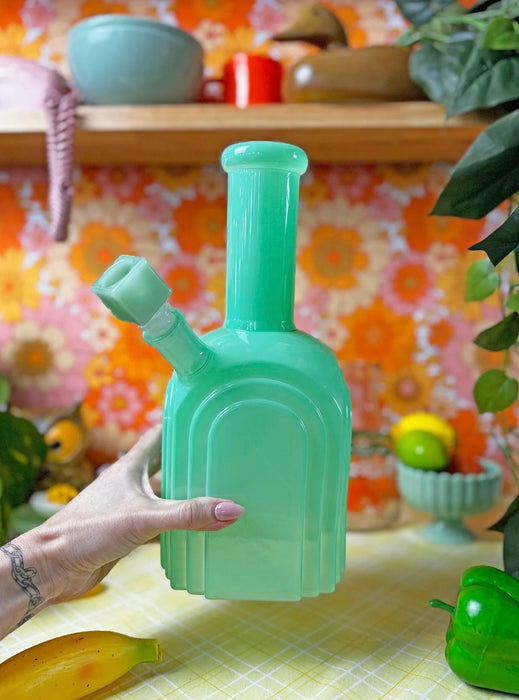 BURNING LOVE XL DECO MILK GLASS BONG