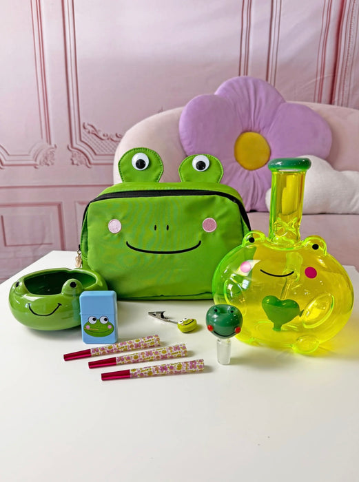 BURNING LOVE Ms. Frog, The Bong