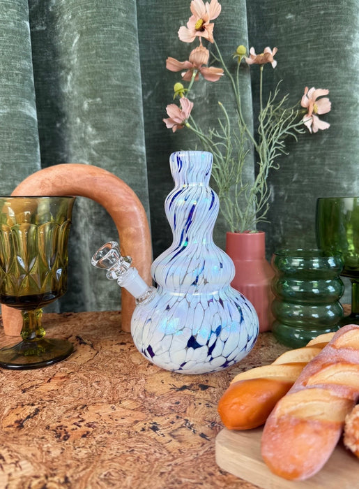 BURNING LOVE MOTHER OF PEARL BONG