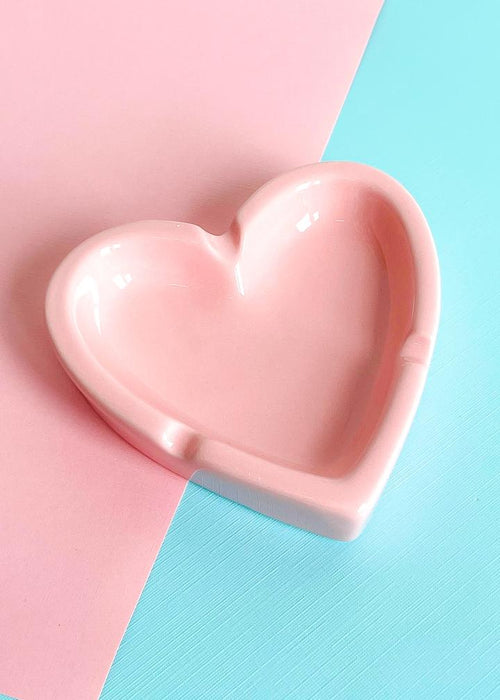 CANNA STYLE CERAMIC PINK HEART ASHTRAY