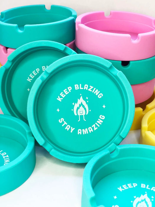 JANEYS Keep Blazing, Stay Amazing Teal Silicone Ashtray