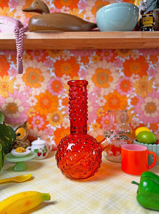 BURNING LOVE HOBNAIL BONG