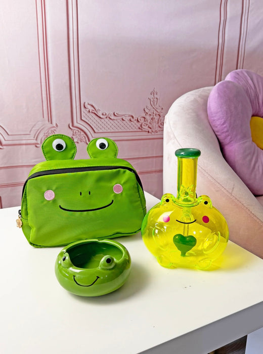 BURNING LOVE Ms. Frog, The Bong