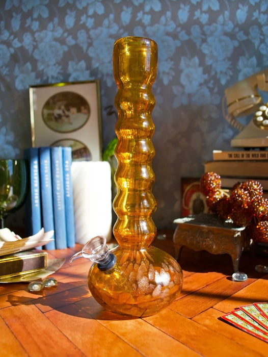 BURNING LOVE Fool's Gold Bong