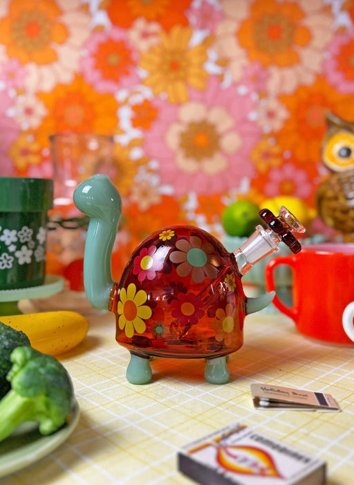 BURNING LOVE RETRO TURTLE BONG