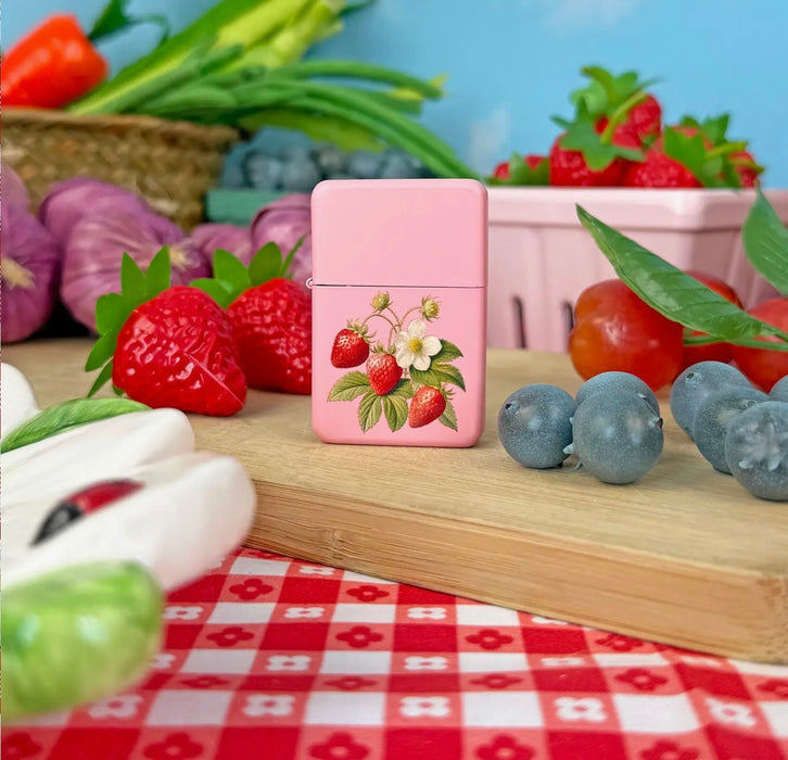 BURNING LOVE Strawberry Lighter