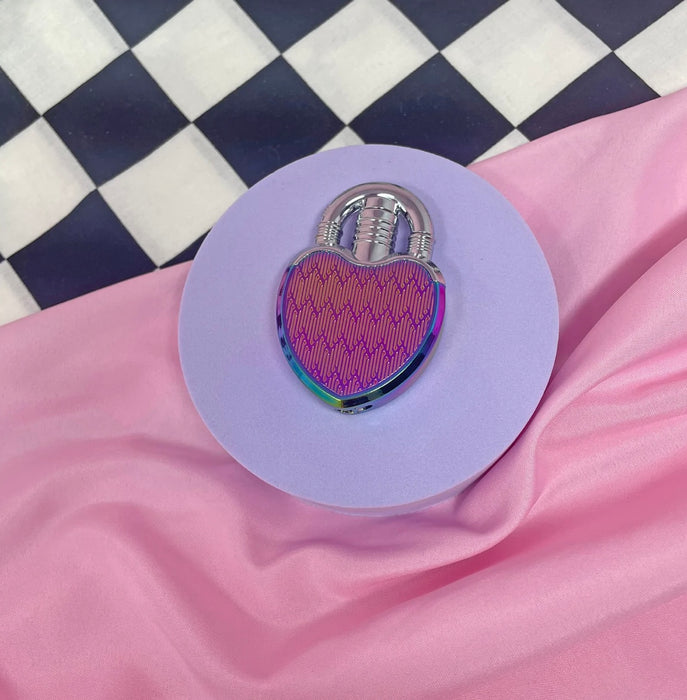 BURNING LOVE Heart Lock Lighter- Iridescent