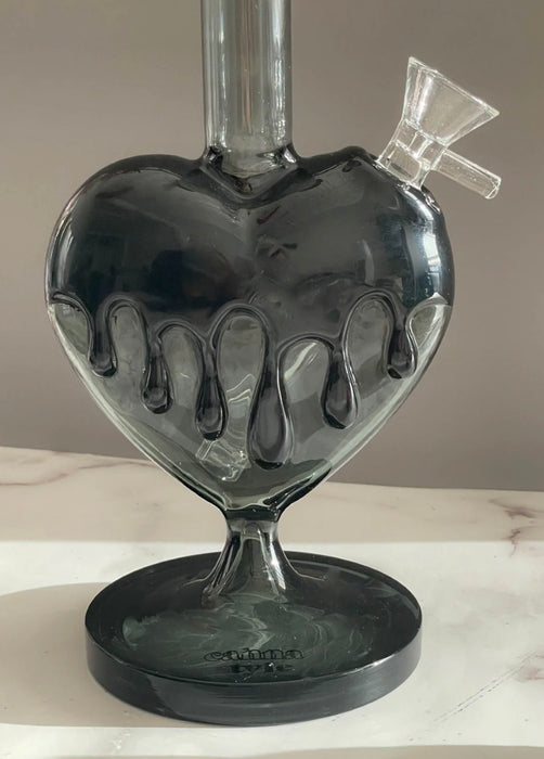 CANNA STYLE GOTH HEART BONG