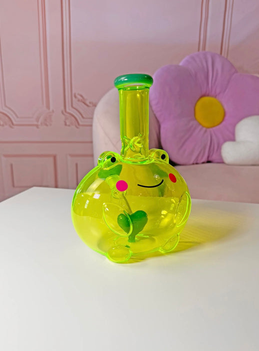 BURNING LOVE Ms. Frog, The Bong