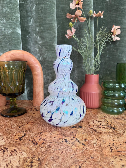 BURNING LOVE MOTHER OF PEARL BONG