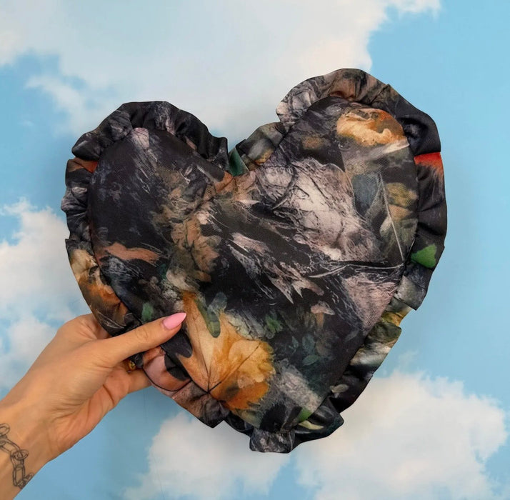 BURNING LOVE Camo Heart Smell Proof Bag