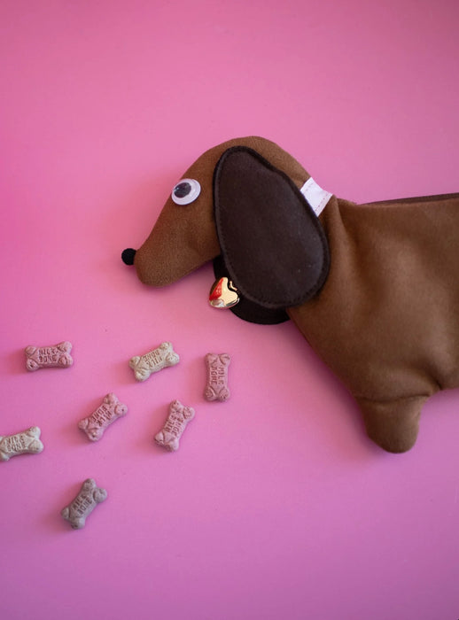 BURNING LOVE Dachshund Smell Proof Bag