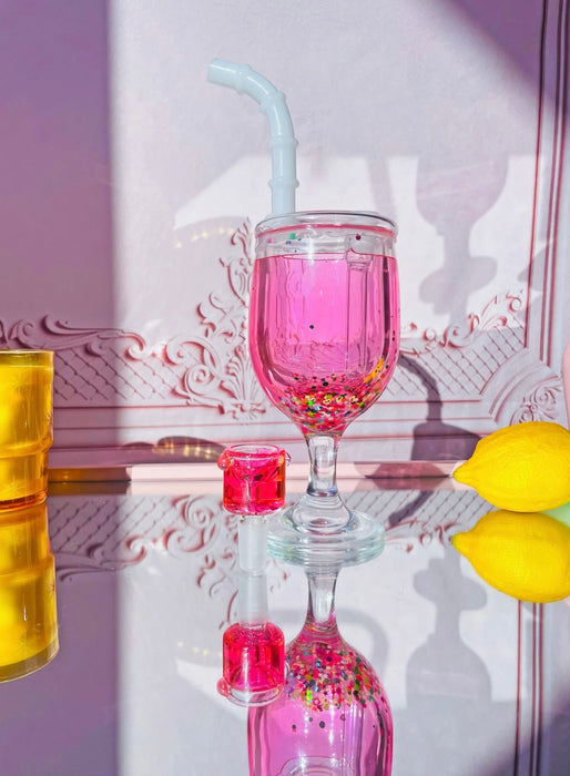 BURNING LOVE Pink Drink Bong