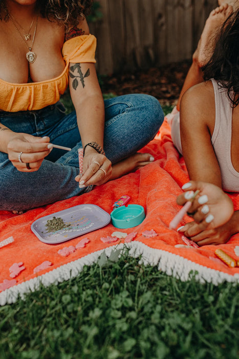 JANEYS Keep Blazing, Stay Amazing Teal Silicone Ashtray