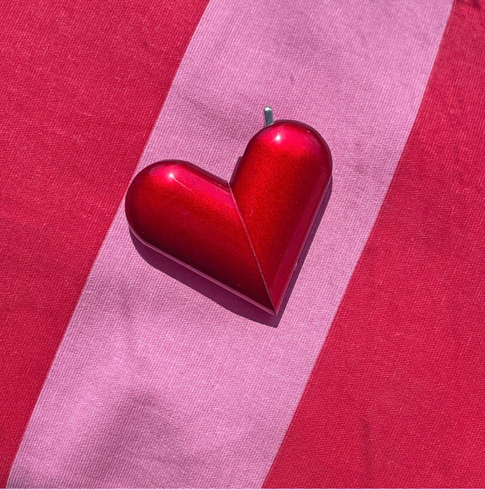BURNING LOVE TRANSFORMER Red Heart Lighter