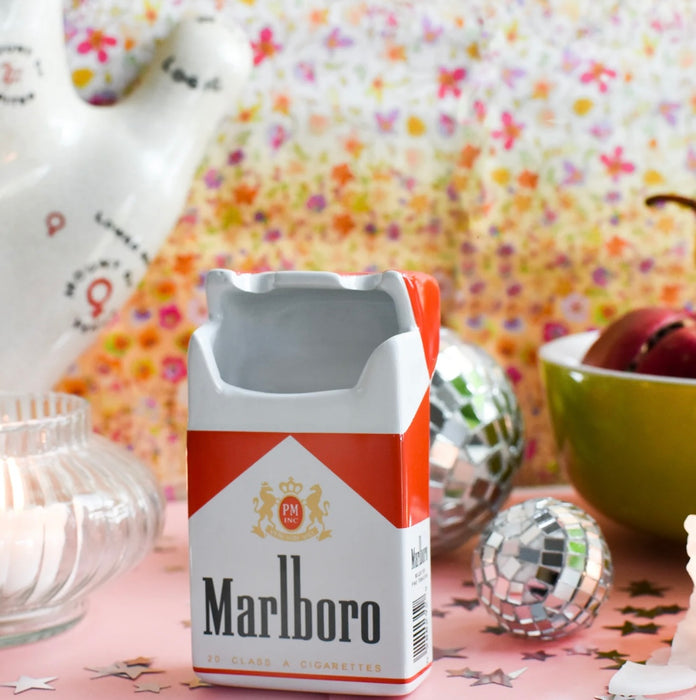 BURNING LOVE Cig Box ash tray