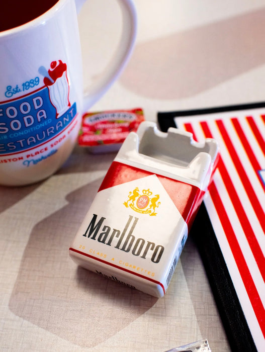 BURNING LOVE Cig Box ash tray