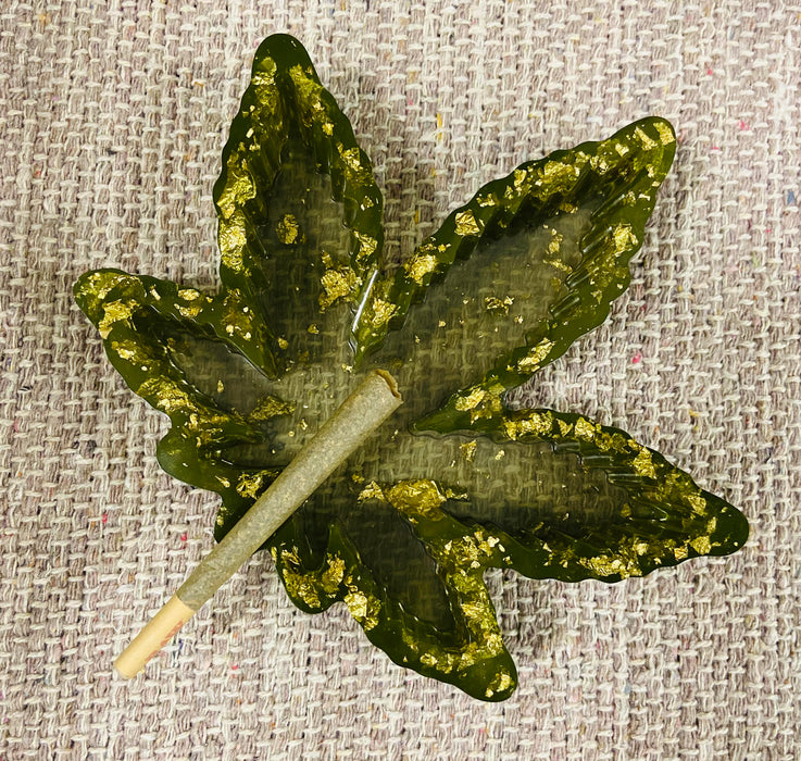 Soleil Bris Large Green with Gold Speckled Hand Made Resin PotLeaf Ashtray
