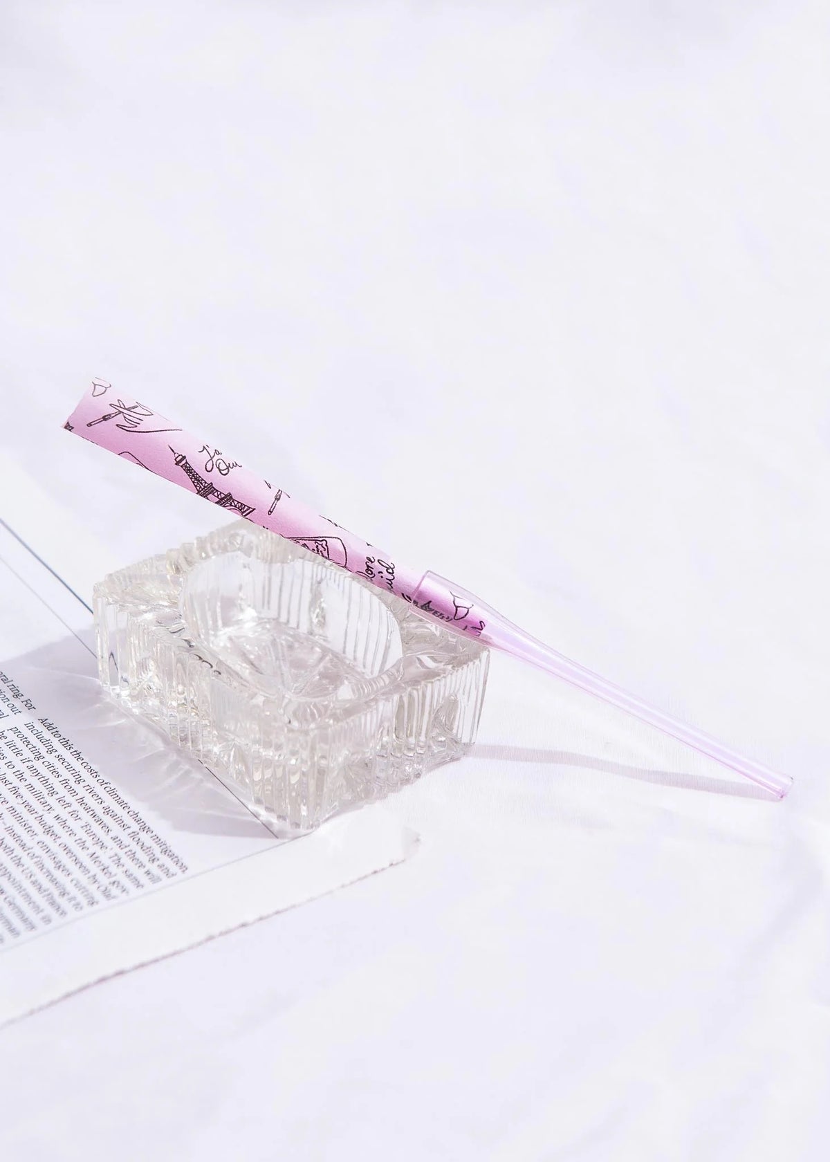 Canna Style CLASSY JOINT HOLDER (pink) — Happy Buds Brooklyn