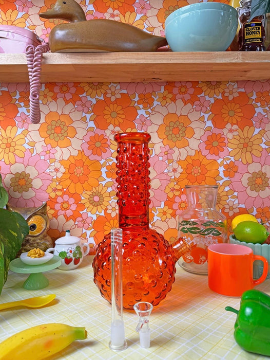 BURNING LOVE HOBNAIL BONG