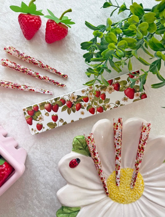 BURNING LOVE STRAWBERRY CONES - 9 PACK