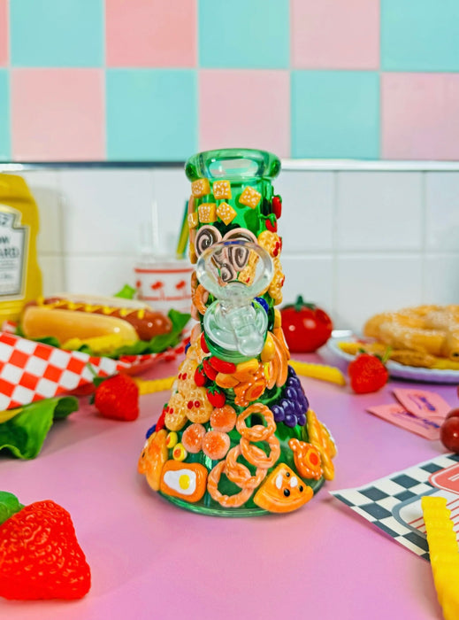 BURNING LOVE Charcuterie Cutie Bong