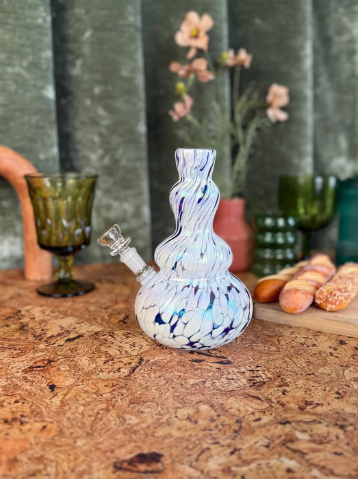 BURNING LOVE MOTHER OF PEARL BONG