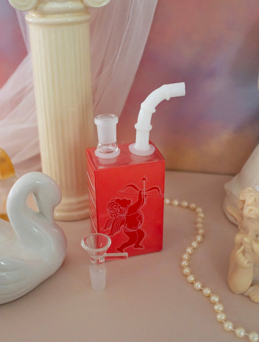 BURNING LOVE Cherub Bong