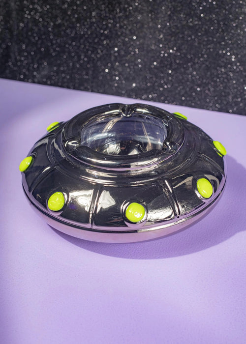 Canna Style UFO ASHTRAY (glow in the dark)