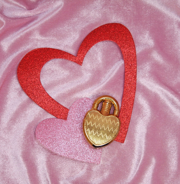 BURNING LOVE Heart Lock Lighter- Gold