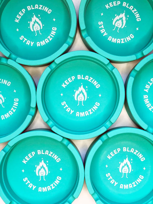 JANEYS Keep Blazing, Stay Amazing Teal Silicone Ashtray