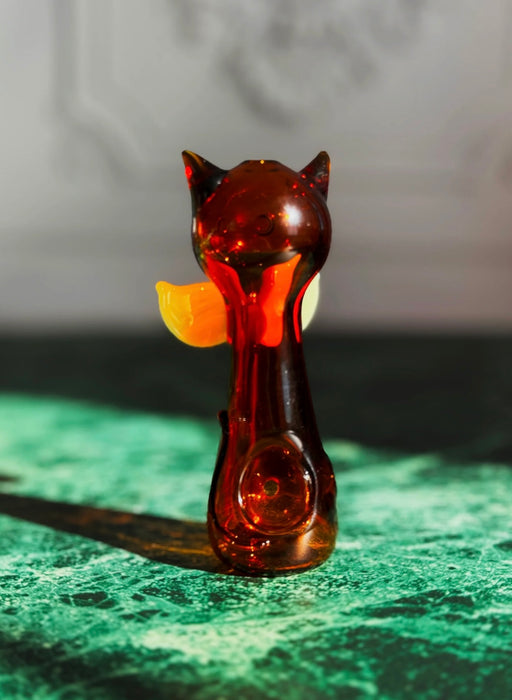 BURNING LOVE Coquette Cat Pipe- Amber