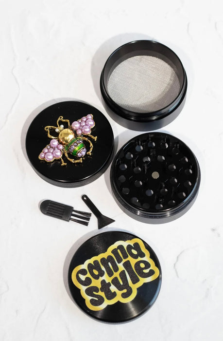 CANNA STYLE JEWELED BEETLE GRINDER